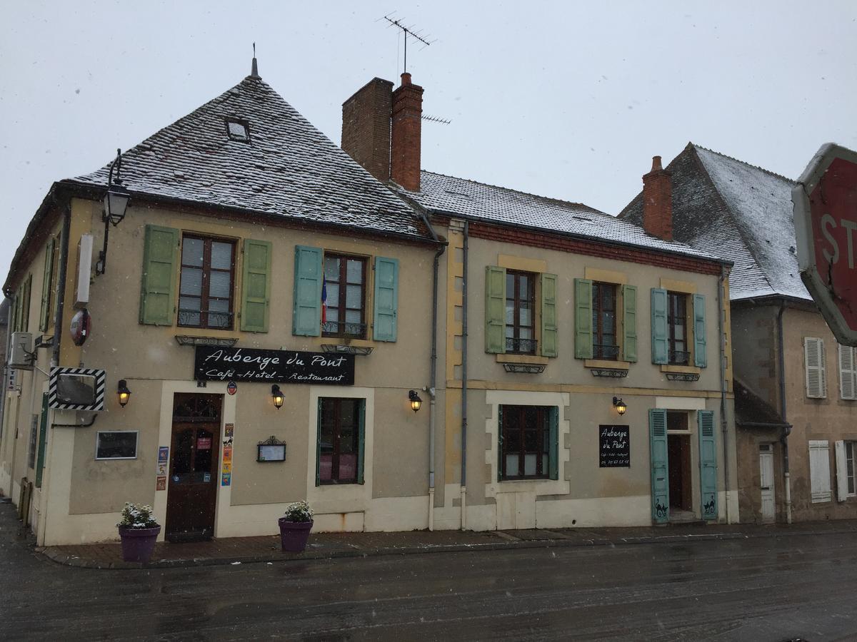 Auberge Du Pont Cerilly  Exterior photo